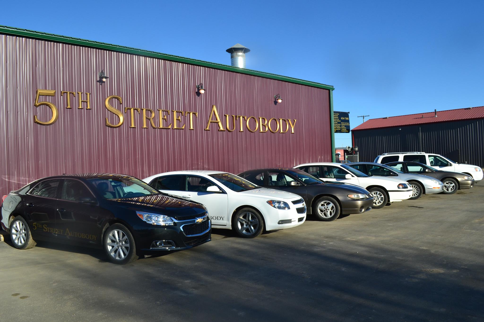 5th St Autobody Office